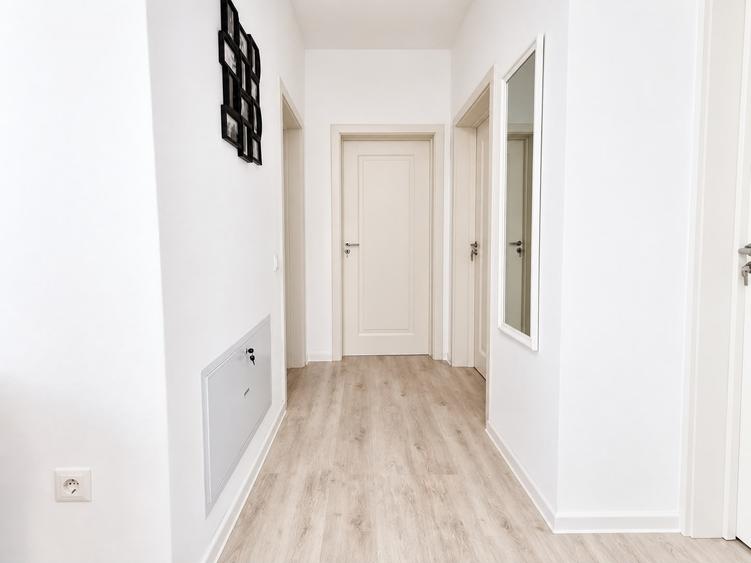 Apartament cu 3 camere, 69 mp, mobilat, 2 băi, balcon, parcare