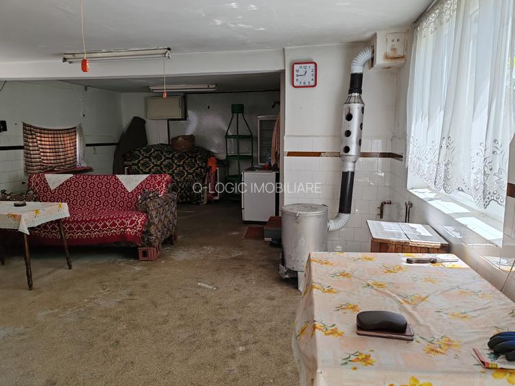Casa 4 camere libera la vanzare TARLUNGENI - 28