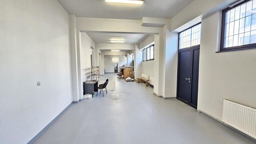 Spatiu comercial cu vitrina, ideal magazin, cabinete medicale, Marasti