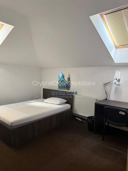 Apartament - Penthouse 4 camere - zona 7 noiembrie - 10