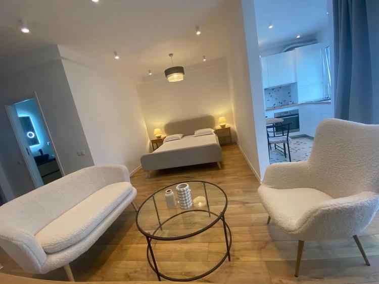 Apartament cu o camera, 35 mp, parcare, zona Abatorului