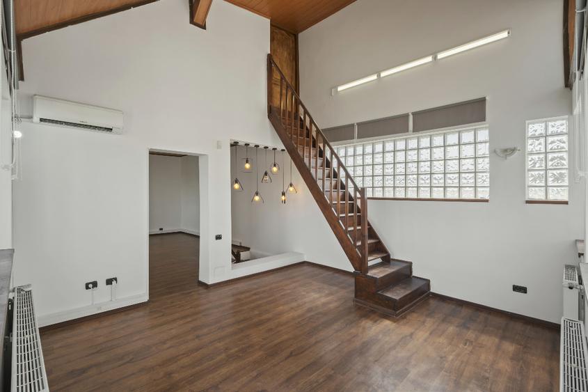 Triplex modern si sustenabil in vila zona Orhideea - direct proprietar