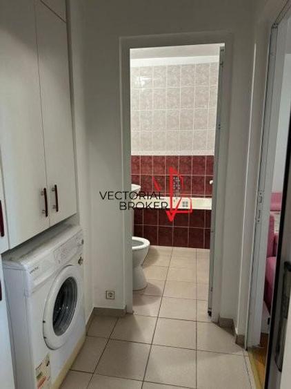 2 camere semidecomandate, et.7, 50mp, renovat, mobilat, Basarabia- Campia Libert