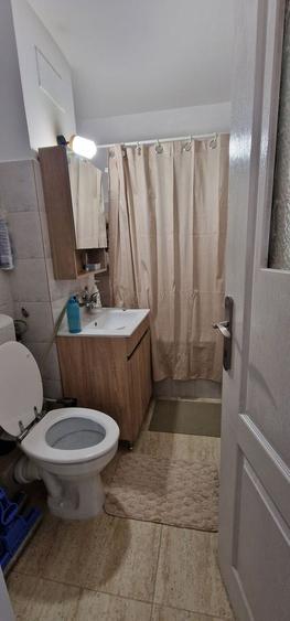 Poarta 6, 3 camere decomandate etajul 1.