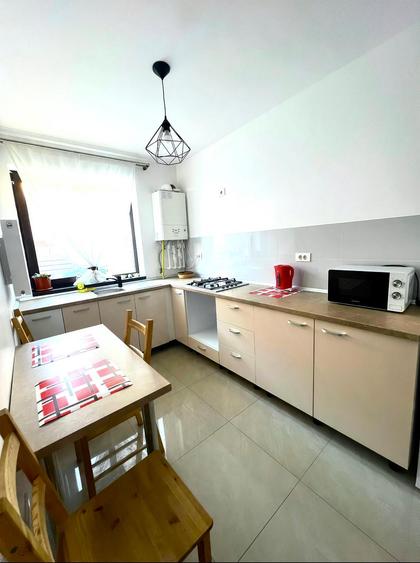 Casă/Vila cu 5 camere, gata de utilizare, Drumul Fermei