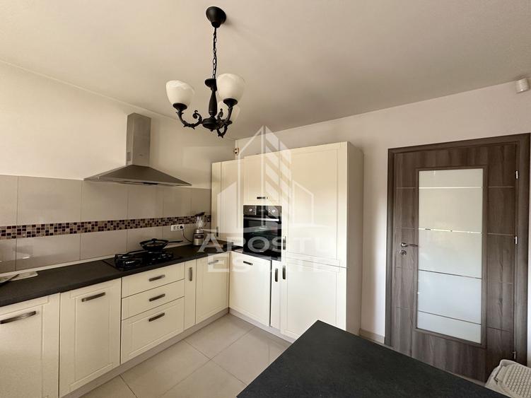 Jumatate de duplex cu 4 camere de vanzare, Dumbravita Timis