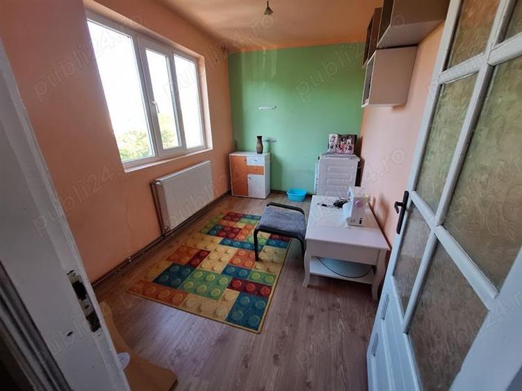 Etaj 3 cu centrală propie lingă Județean