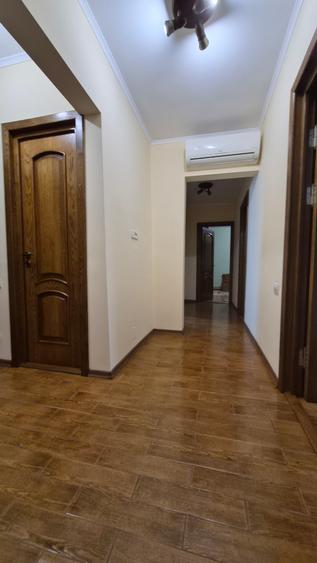 Capitol - ap 3 cam , et 2/4 , renovat integral (mobilat si utilat complet)