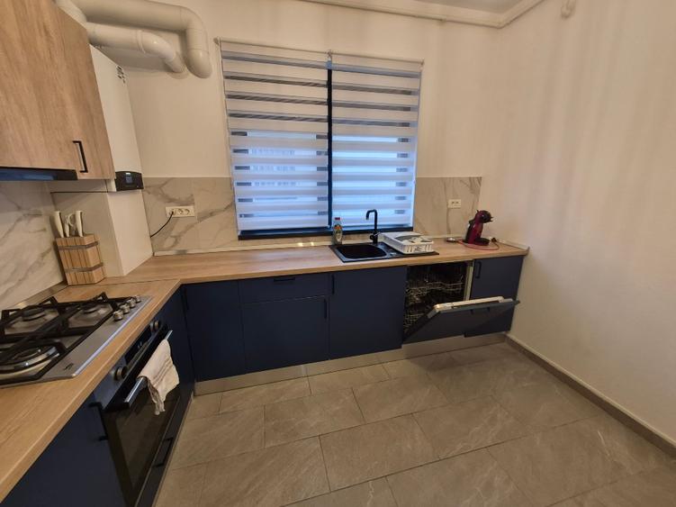 Apartament 2 camere si curte proprie zona 13 Septembrie