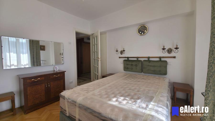 Prima inchiriere, 2 camere, str. Sfanta Vineri, Unirii, 63 mp, decomandat!