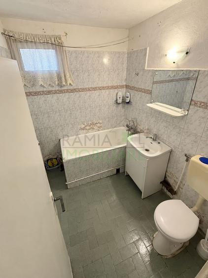 Apartament 3 camere Tractorul, ideal pentru renovare și personalizare