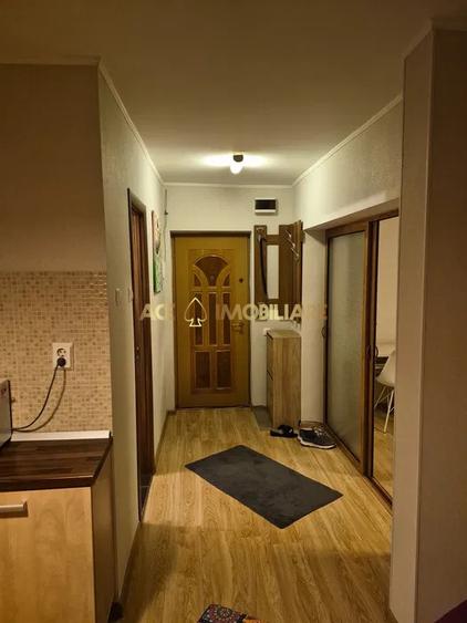Garsoniera de inchiriat | Victoriei | Metrou | Mobilat