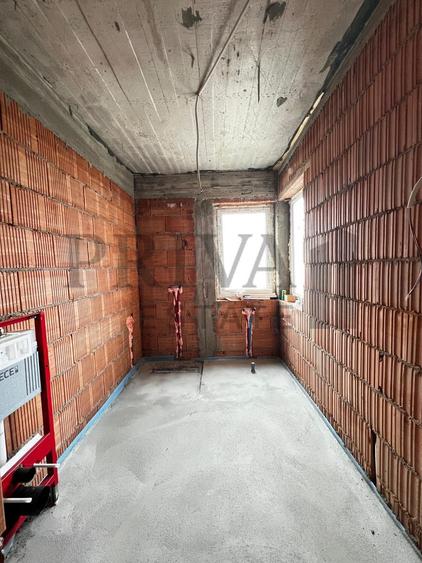 Casa individuală, 4 camere, 3 bai, 110 mp, Giroc