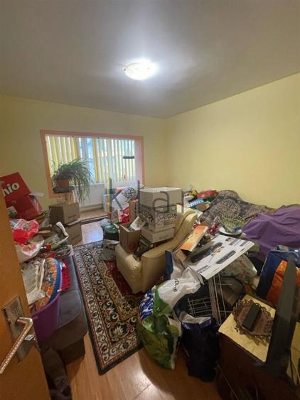Apartament de vanzare 3 camere zona Intre Lacuri