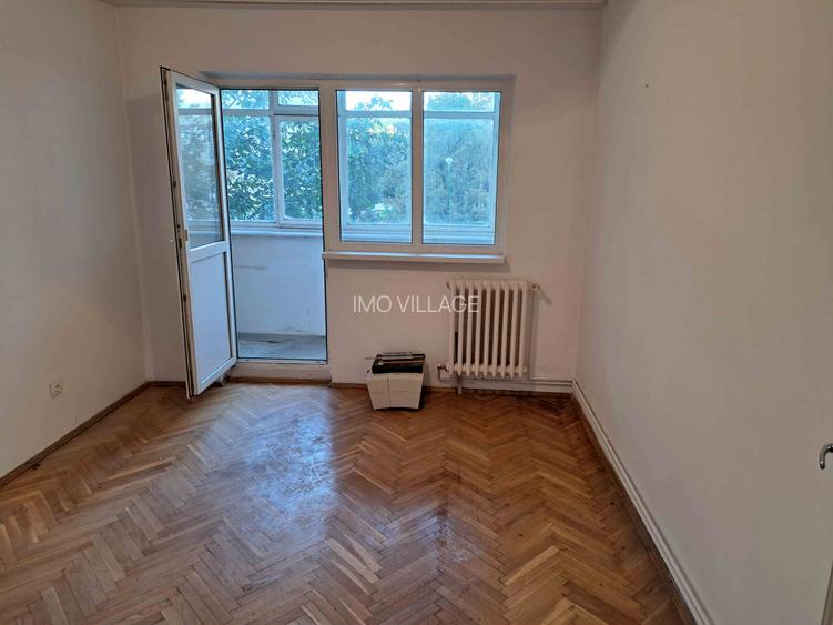 Vand apartament 3 camere, decomandat, Tg. Mures, Dambu Pietros - 2