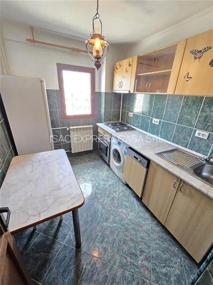 Apartament 2 camere decomandat, zona Gara, Strapungere Silvestru (etaj intermedi - 4