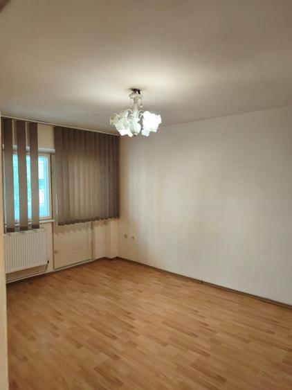 APARTAMENT DE VINZARE