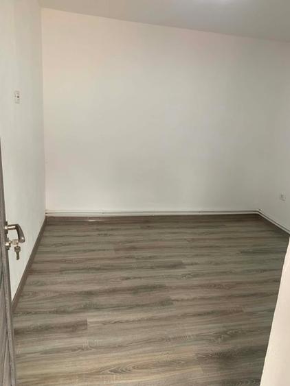 Casa moderna ,100 mp utili, 910 mp teren in  ALMAJ ,la 15 km distanta de CRAIOVA