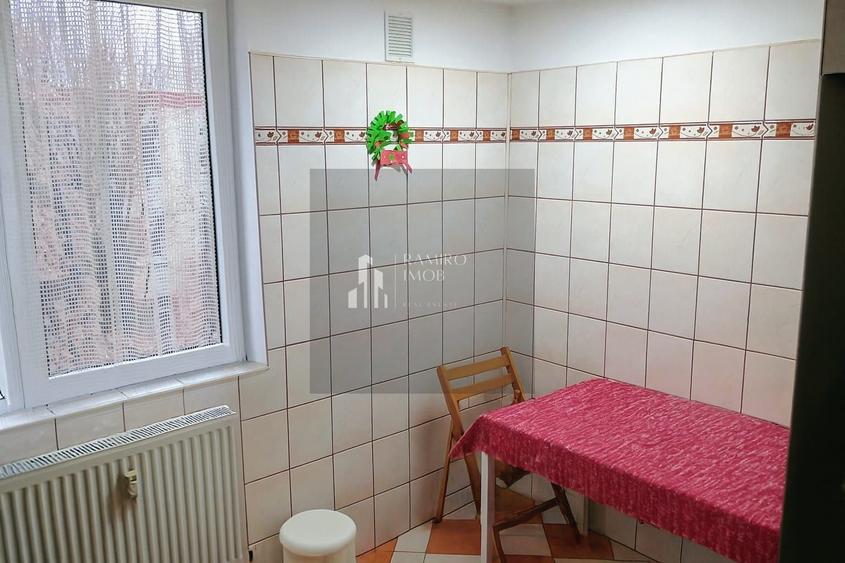Apartament 3 camere | 70 mp | Loc de parcare și boxă