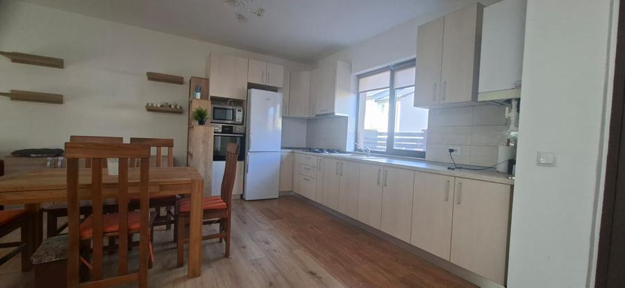 Casa de inchiriat tip Duplex!