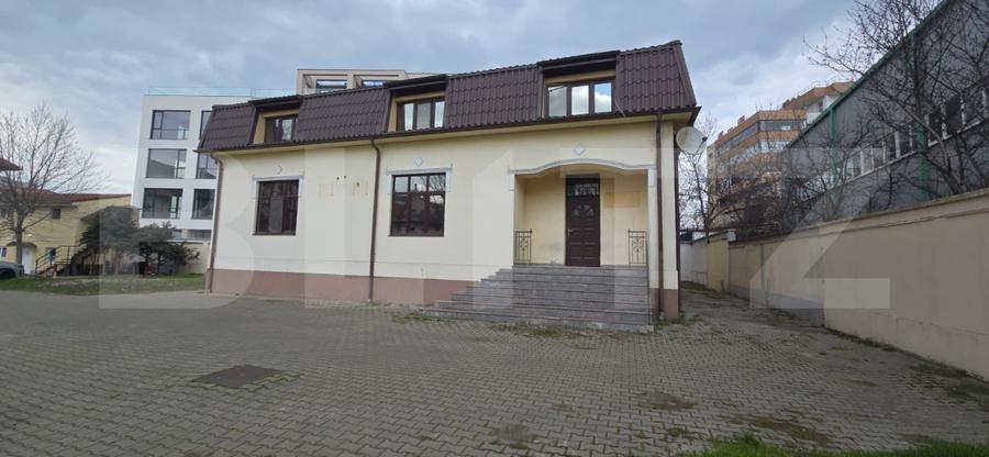 Spațiu comercial tip casa, D+P+M, 440 mp, zonă centrală Craiova