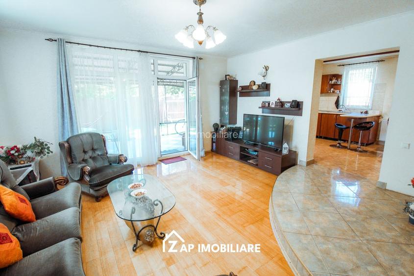 Unirii - Casa 170 mp - 5 camere - 900 mp teren - garaj - 6