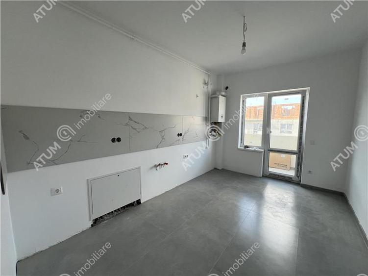 Apartament cu 2 camere decomandate si balcon zona Doamna Stanca
