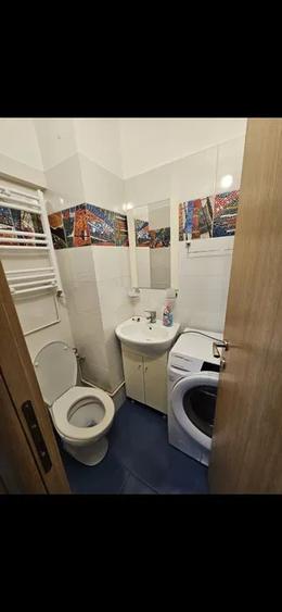 Închiriere Apartament 3 camere în Decebal Prox. Metrou