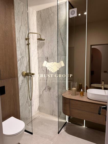 Apartament 3 camere + dressing + loc de parcare Bulevardul Unirii