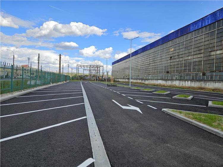 Parcare de Inchiriat 2000 mp - Platforma cu expunere la trafic auto