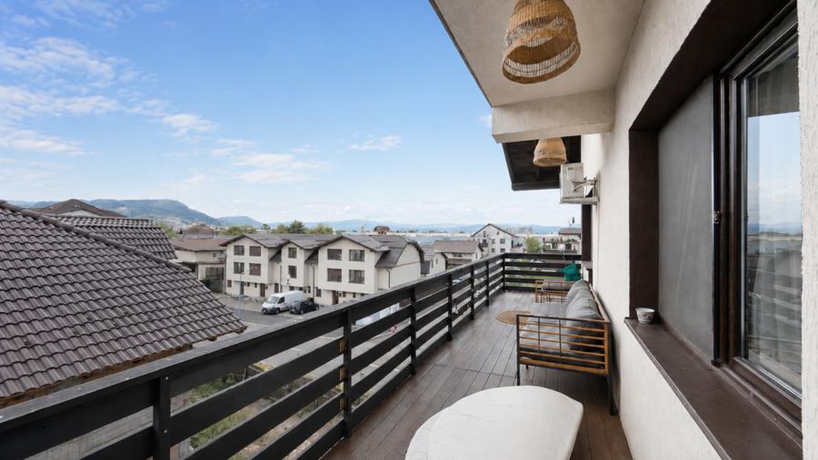 Apartament 3 camere | terasa generoasa | parcare | Tractorul