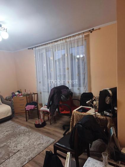 De vanzare apartament 1 camera,semicentra,mobilat si utilat,etajul 3,frumos. - 5