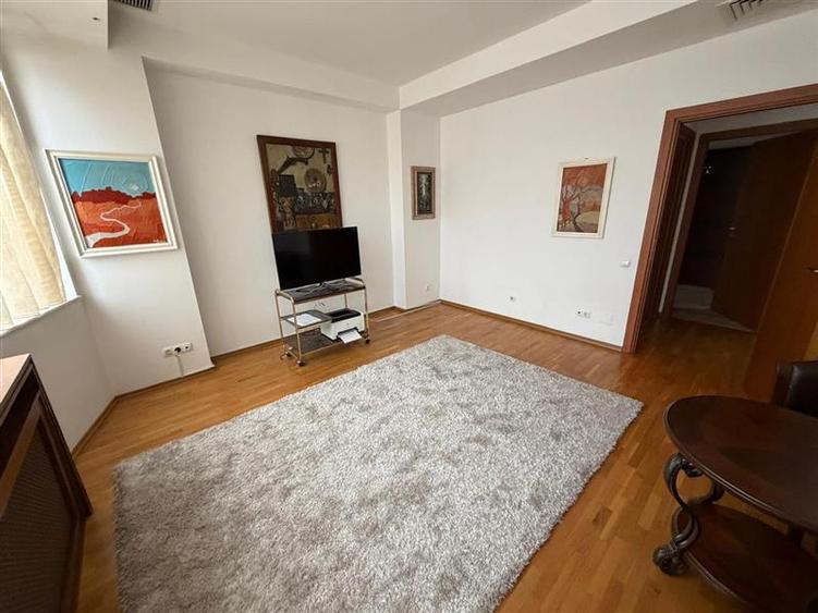 Vanzare apartament 3 camere, Primaverii, loc de parcare subteran