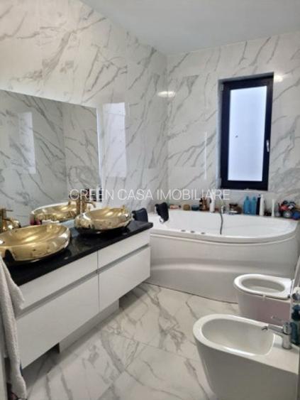 Casă individuală, D+P+E, 160 mp utili, teren 950 mp, garaj | Tăuți
