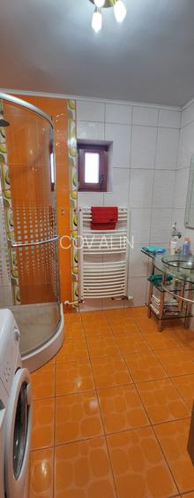 Casa in Ghimbav pe S+P+M, 6 camere, SU 300 mp, teren 736 mp, libera!