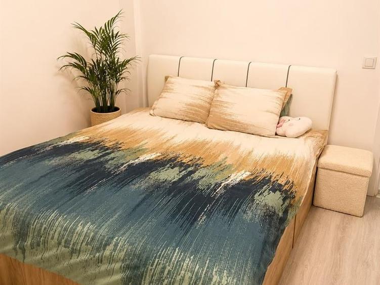 Apartament 3 camere, decomandat