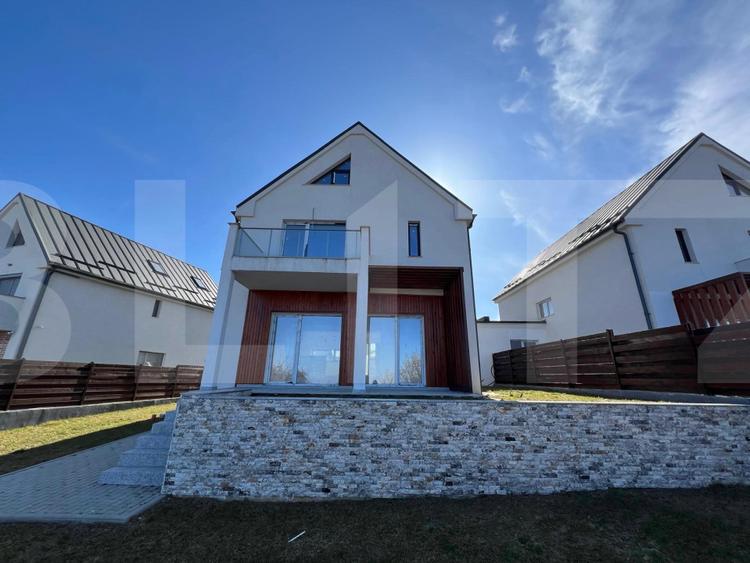 Duplex premium în Feleacu - Casă cu panoramă spectaculoasă asupra Clujului