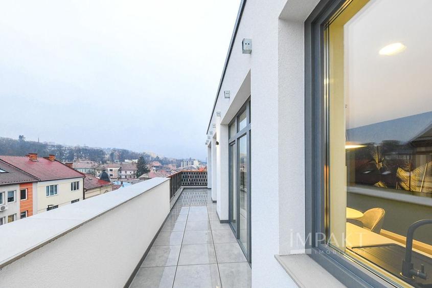 Apartament cu 2 camere semidecomandate lux la 10 Minute de UMF!