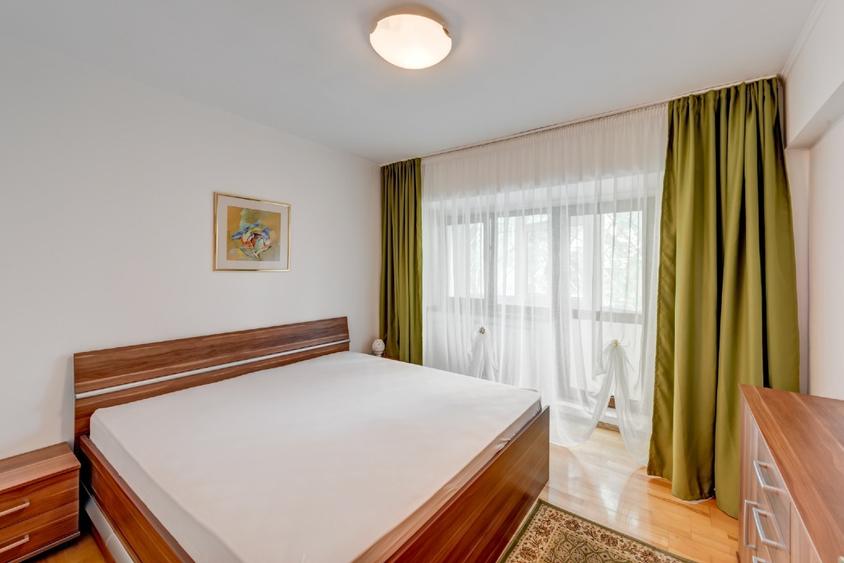 Proprietar inchiriez cu contract apartament 3 camere Bd.Decebal/Clinica Sanador