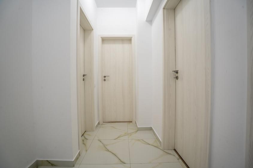 Apartament 3 camere    -prima inchiriere/cartier rezidential-Real Resort