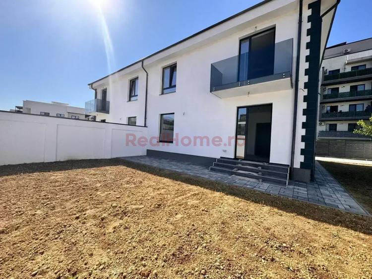 Casa / Vila | 5 camere | Curte 220 mp | metrou 15 min |