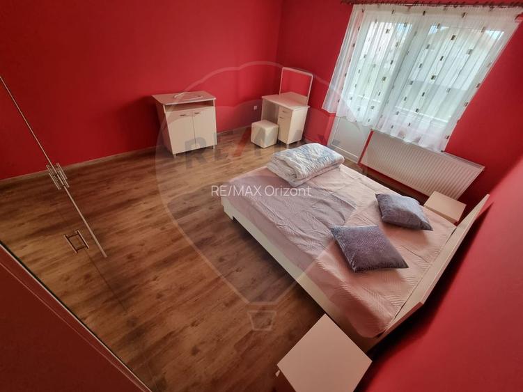 Casa individuala de inchiriat | 5 camere | Cristian - 7