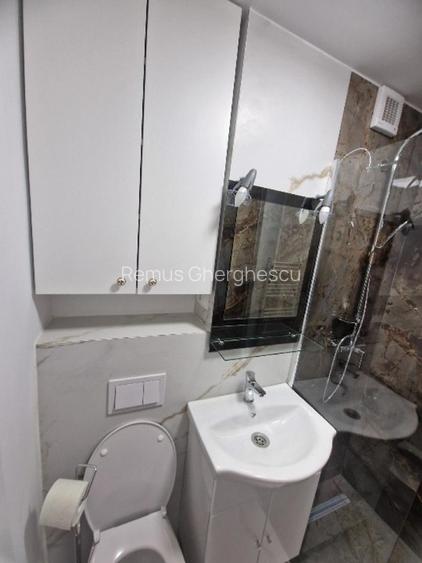 Vand garsoniera renovata - 14