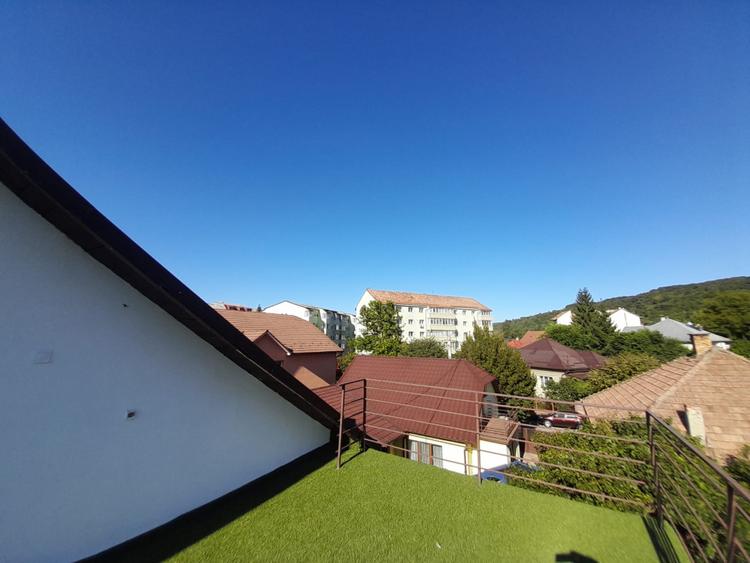 Casa individuala potrivita pentru locuinta,birouri sau cabinete medicale