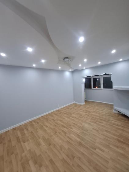 Apartament 4 camere, 74.64 mp, zona Craiovita Noua