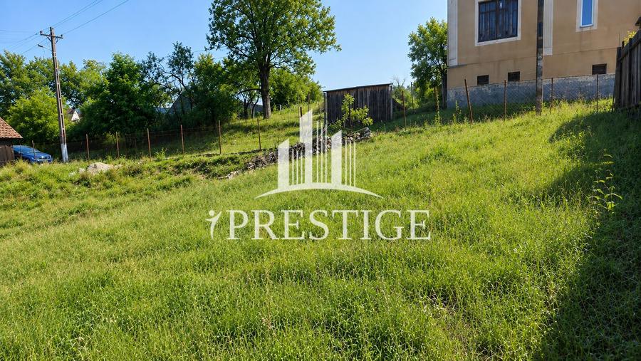TEREN INTRAVILAN DE VÂNZARE | SĂCEL | 1.100 MP | FRONT 26 M