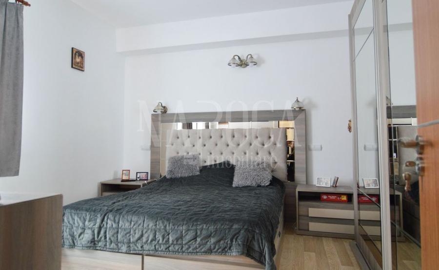 Apartament 4 camere de vanzare in Floresti