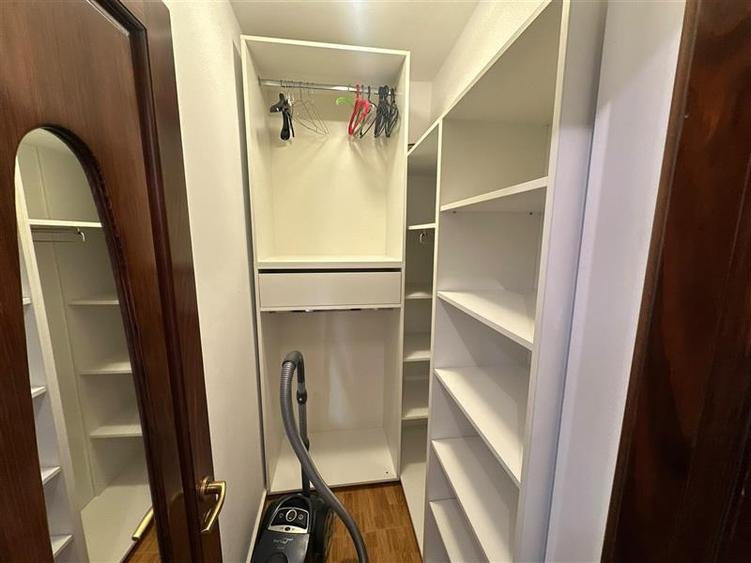 Apatament 3 Camere Centru-Bld Independetei