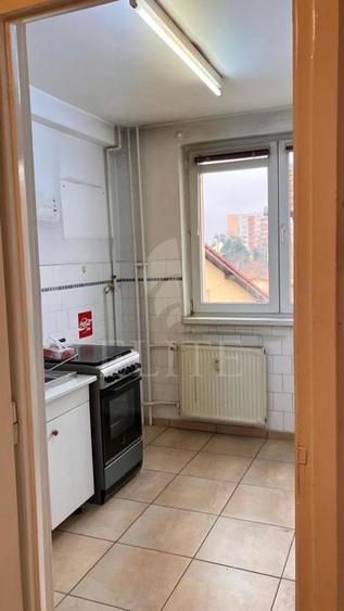 Apartament 3 camere în zona LICEUL ONISIFOR GHIBU