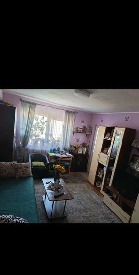 Dacia, apartament 2 camere decomandat et.4